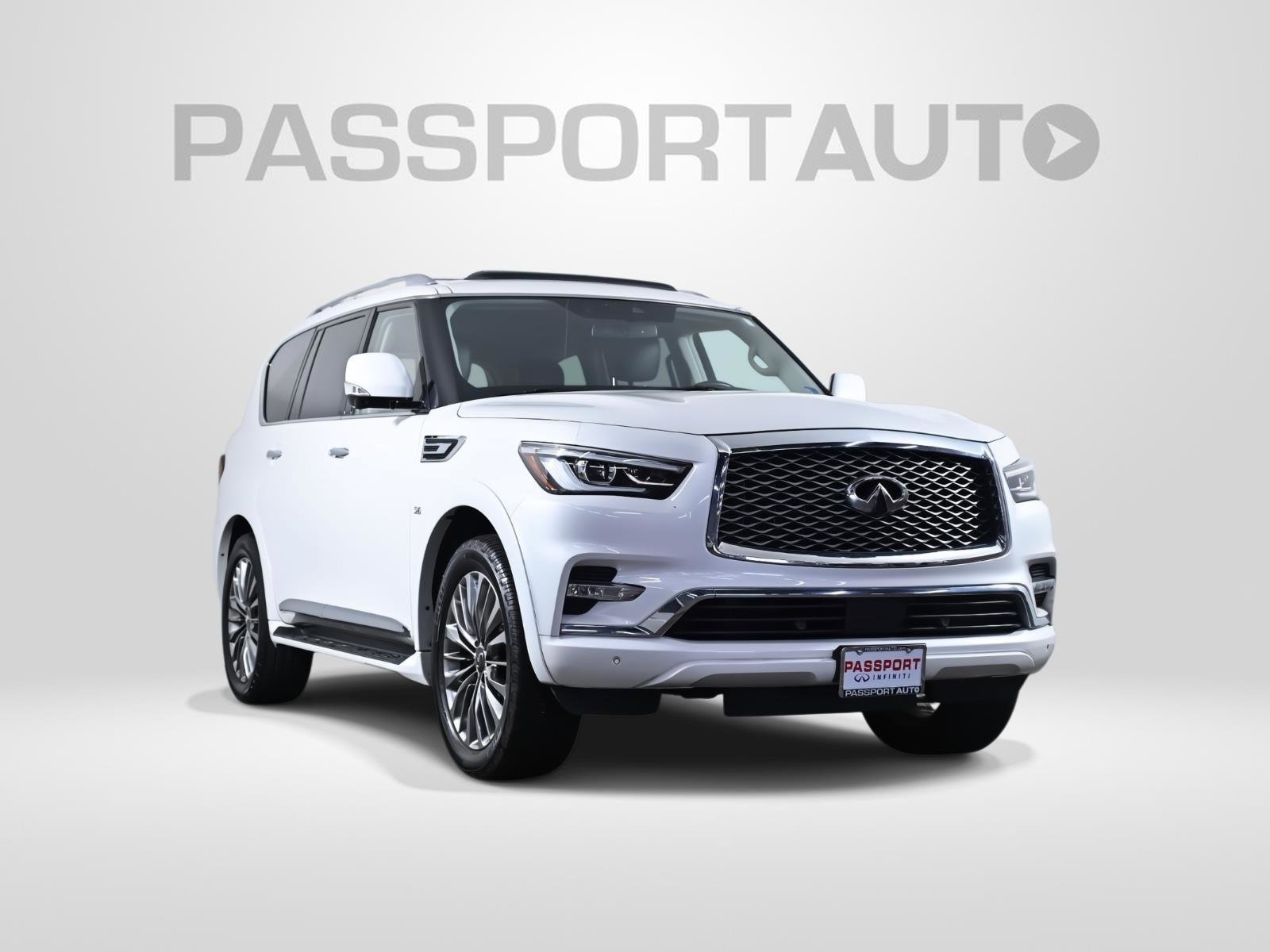 Used 2018 INFINITI QX80 4WD w/ Driver Assistance Package image 3