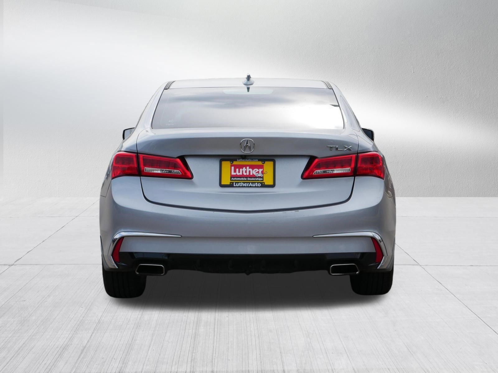 Used 2018 Acura TLX V6 w/ Technology Package FWD image 6