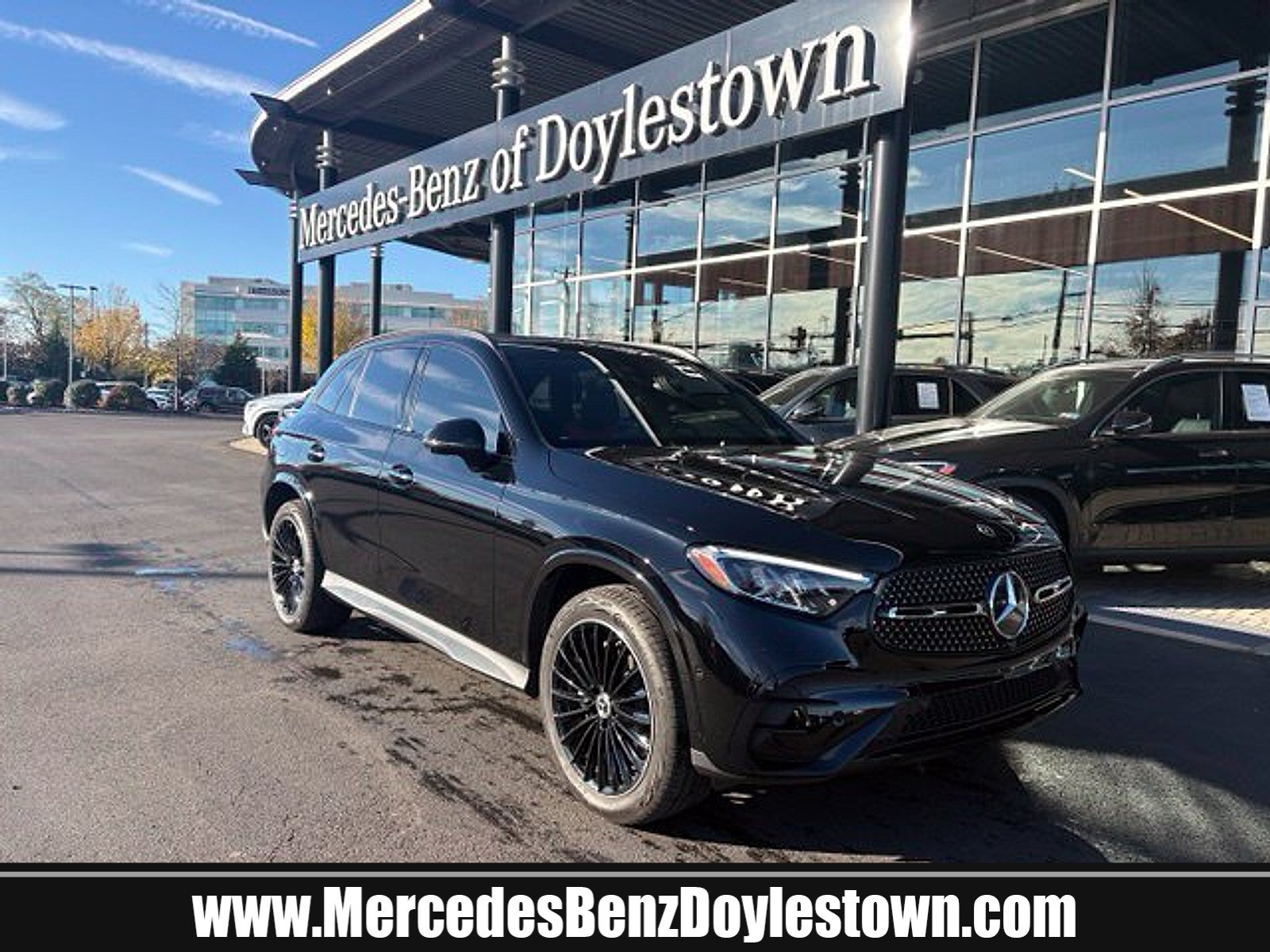 Used 2026 Mercedes-Benz GLC 300 4MATIC image 1