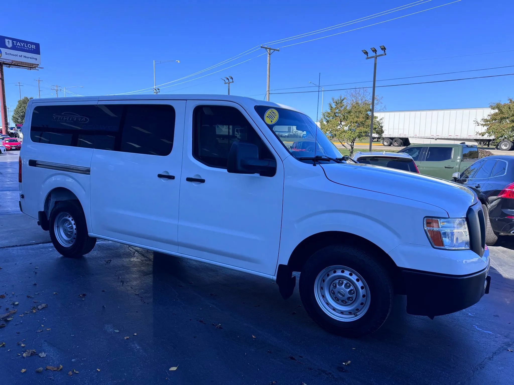 Used 2018 Nissan NV 3500 S image 6