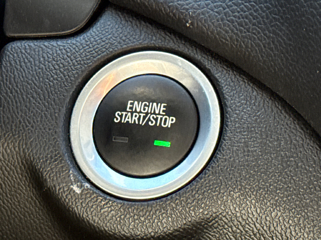 Used 2024 Chevrolet Equinox LT FWD image 28