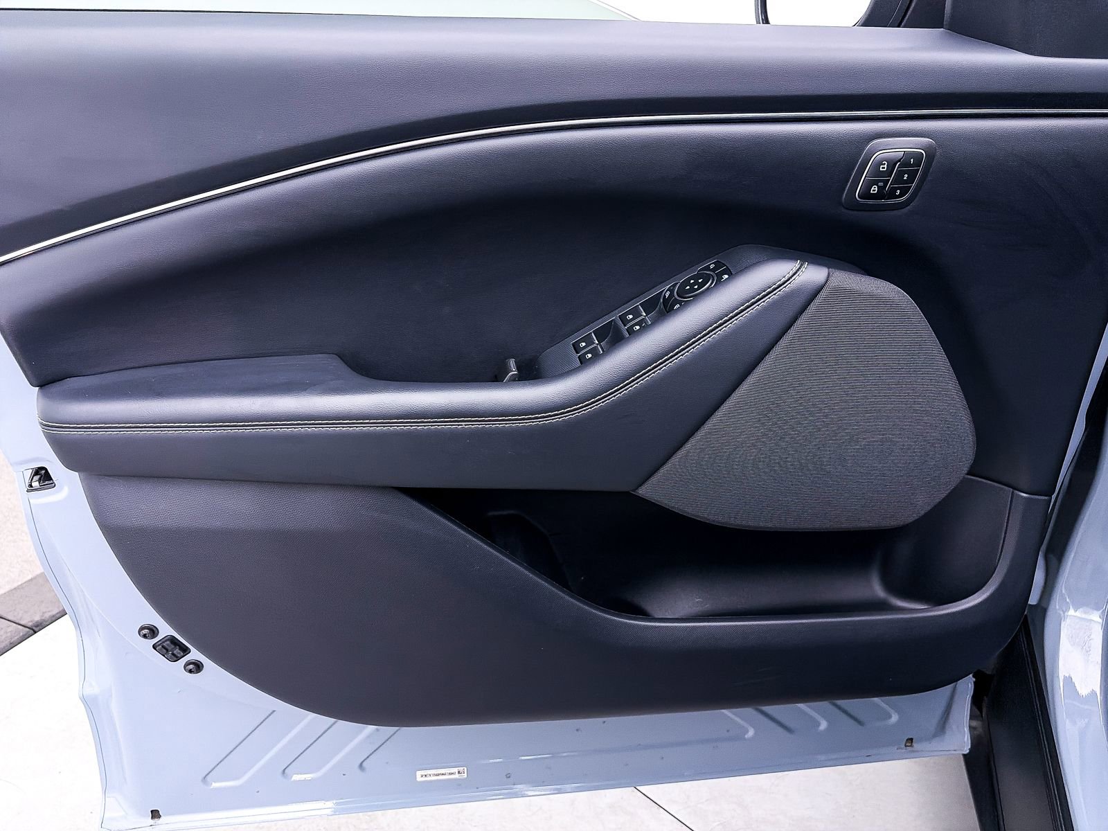 Used 2024 Ford Mustang Mach-E Select w/ Comfort Package Lite RWD image 16