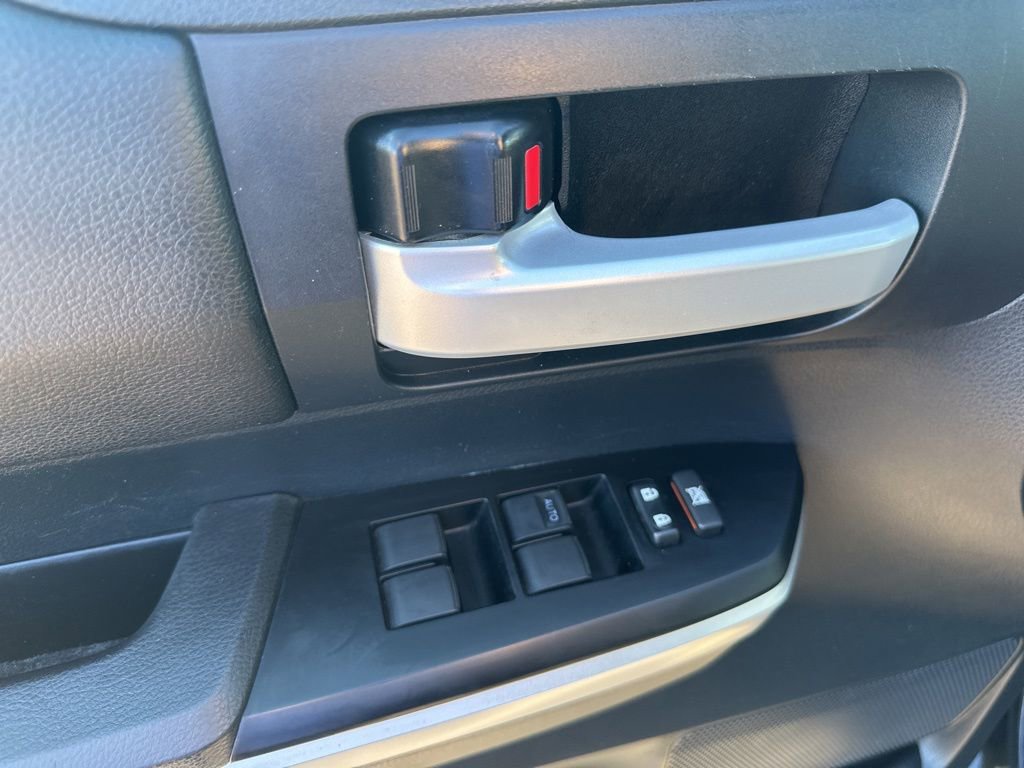 Used 2015 Toyota Tundra SR5 w/ SR5 Upgrade Package image 19