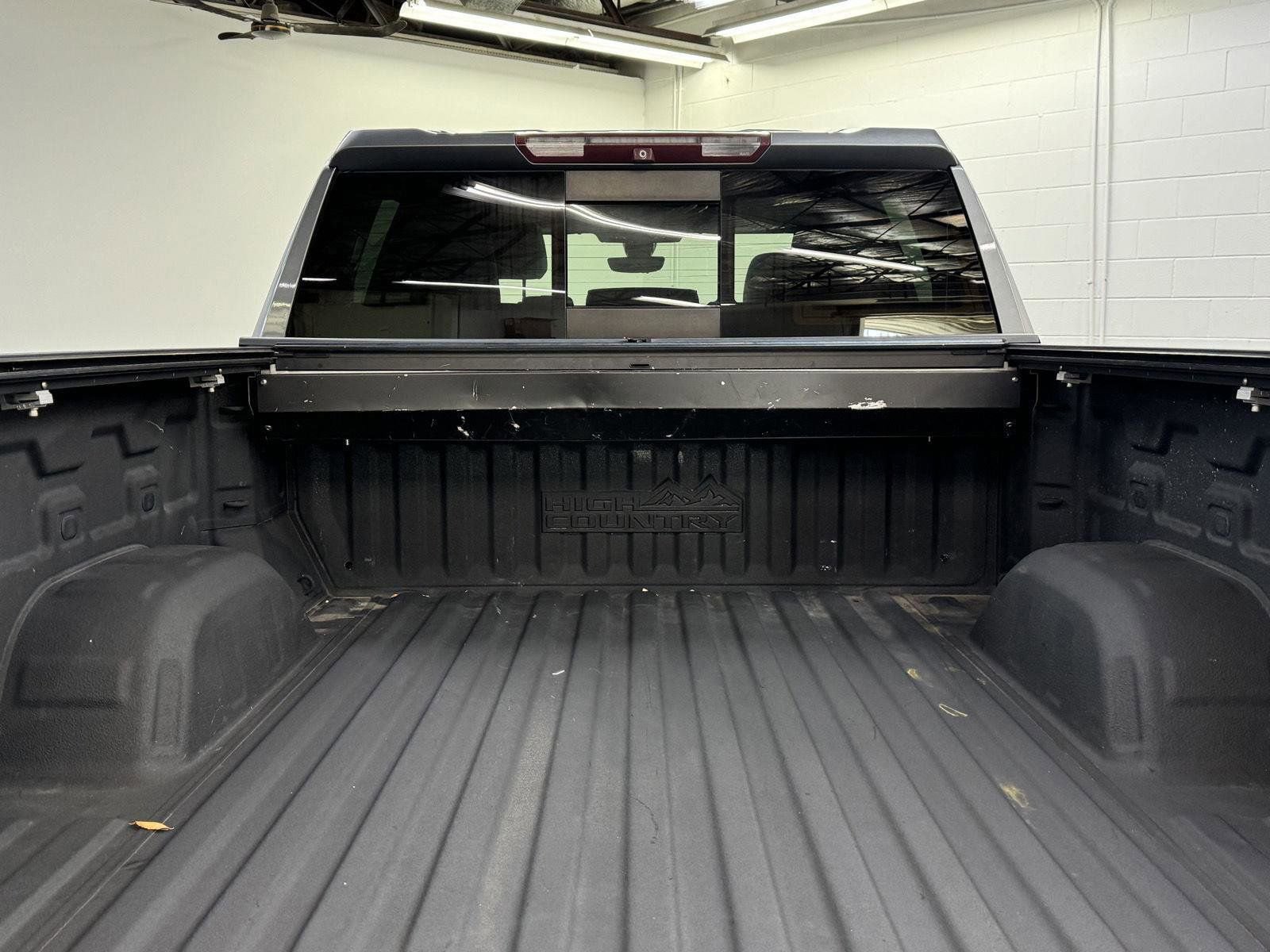 Used 2019 Chevrolet Silverado 1500 High Country w/ Technology Package image 32