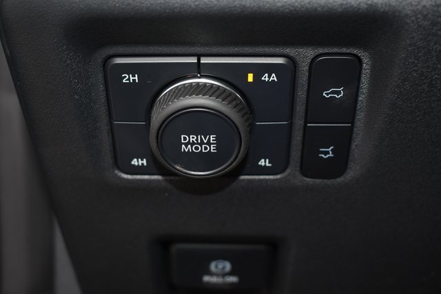 Used 2025 Ford Expedition Platinum w/ Stealth Performance Package image 16