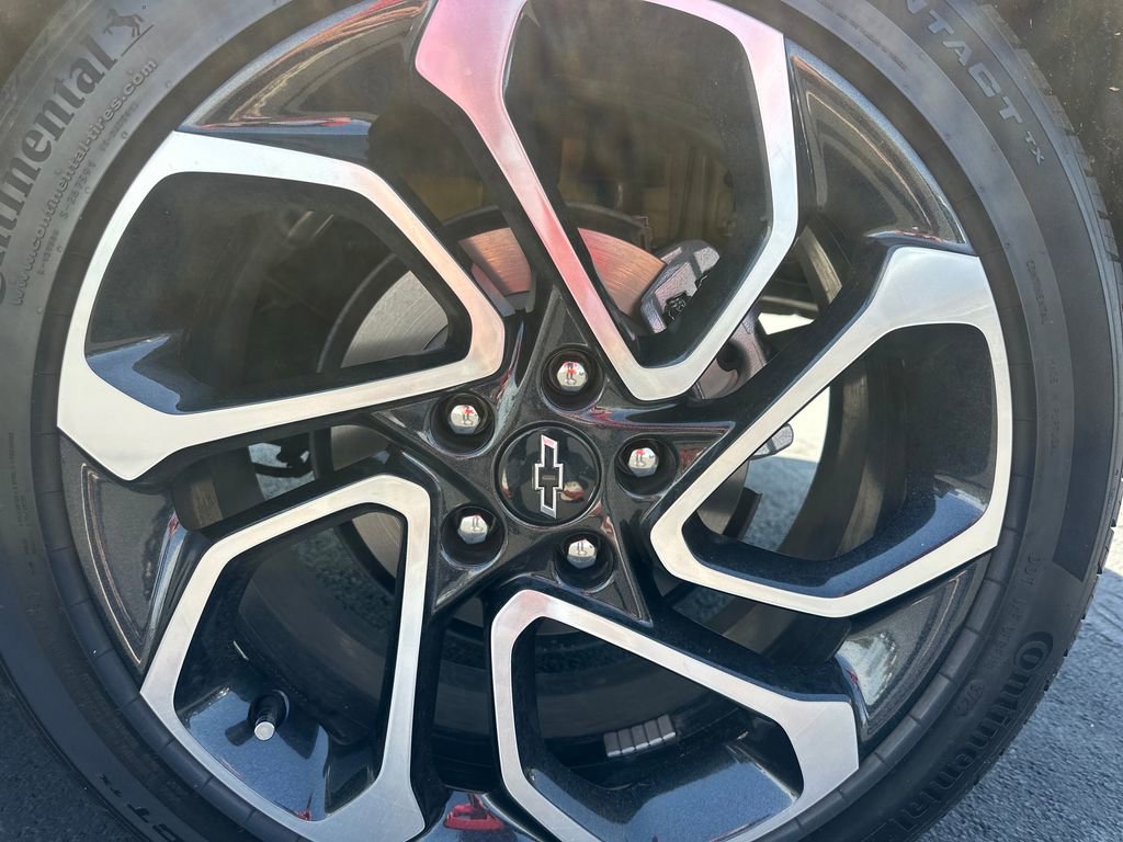 Used 2024 Chevrolet Trax RS w/ Sunroof Package image 26