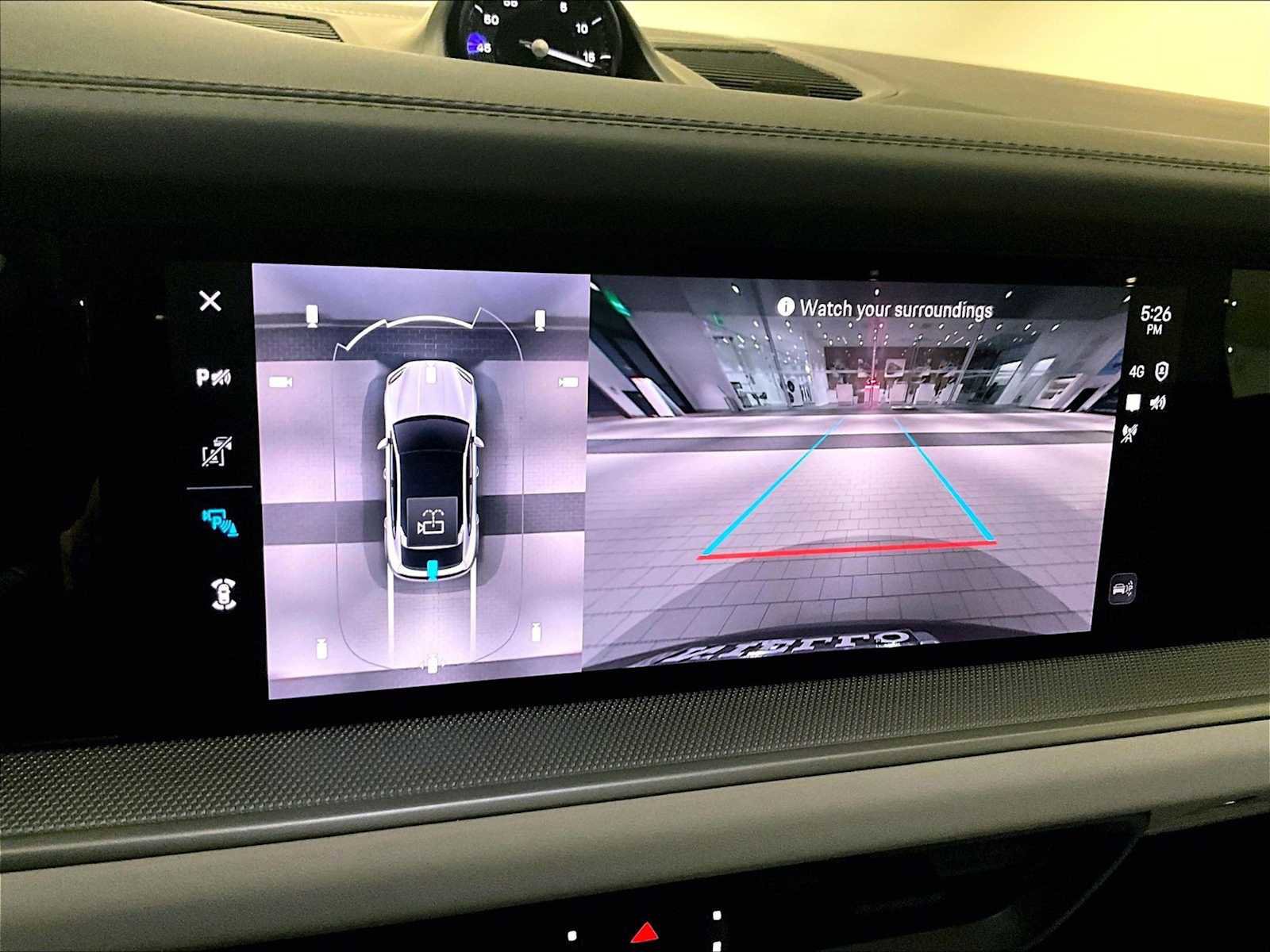 Used 2025 Porsche Cayenne Coupe image 28