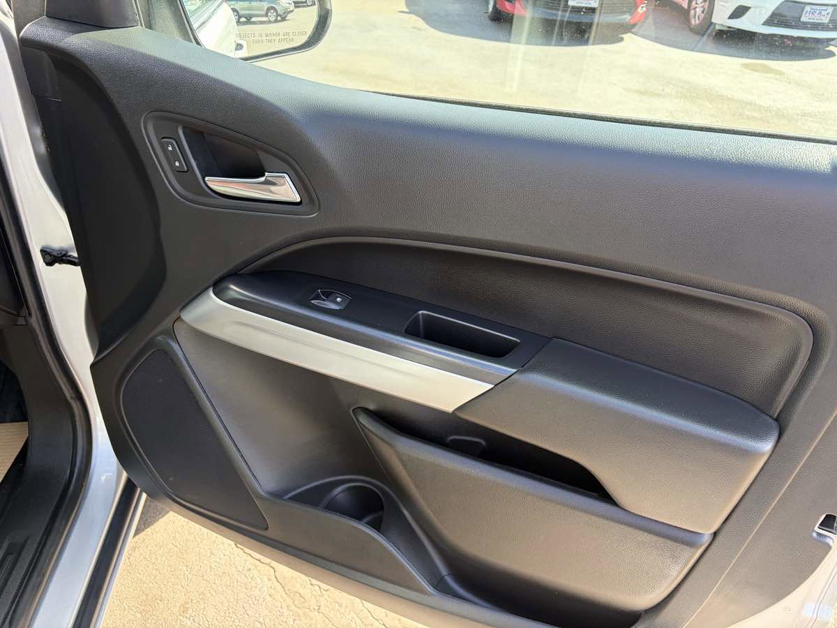 Used 2020 Chevrolet Colorado LT w/ Safety Package AWD/4WD image 31