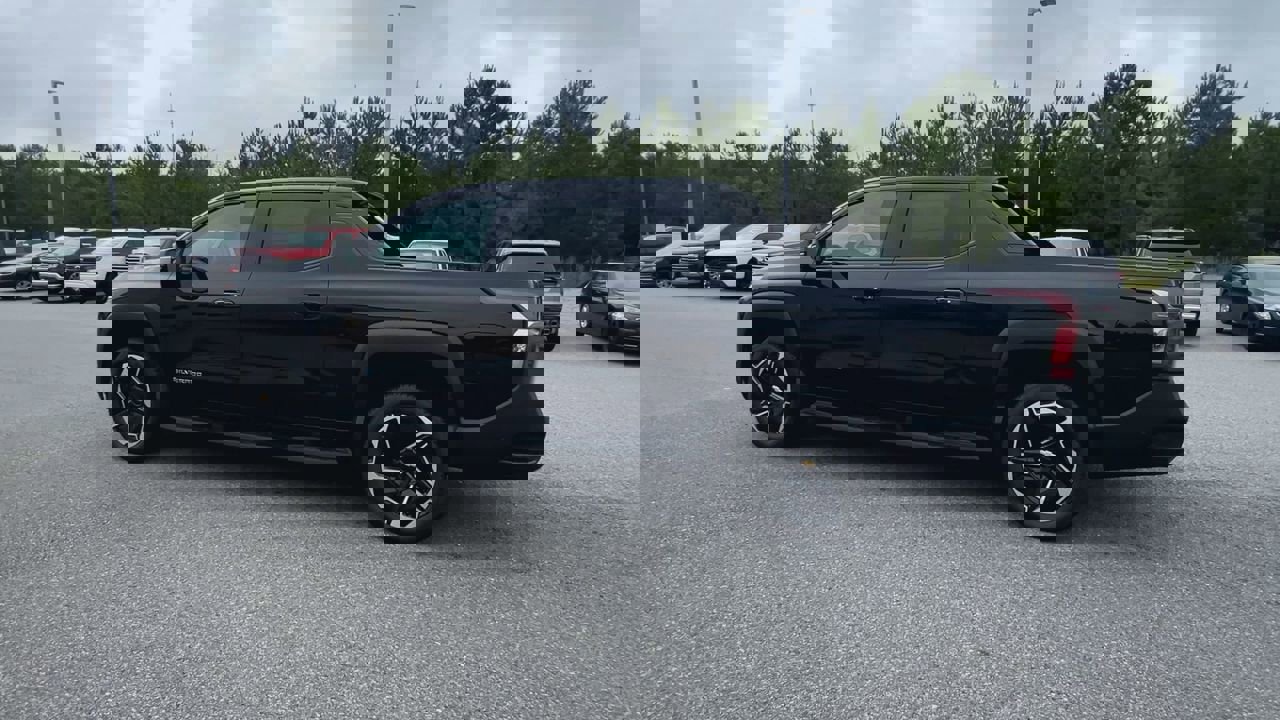 New 2026 Chevrolet Silverado EV LT image 40