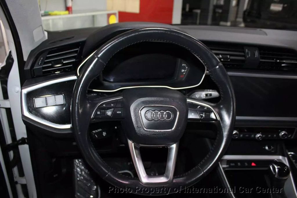 Used 2020 Audi Q3 2.0T Premium image 13