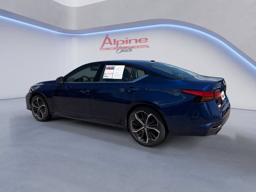Used 2024 Nissan Altima 2.5 SR FWD image 3