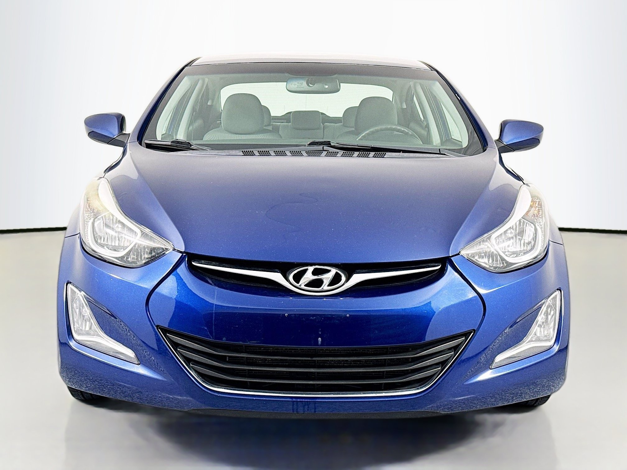 Used 2015 Hyundai Elantra SE w/ Option Group 02 FWD image 2