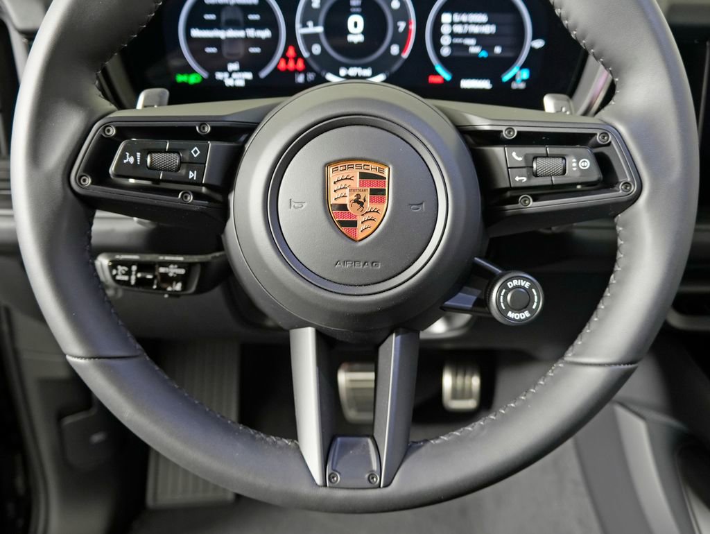 New 2026 Porsche Cayenne GTS AWD/4WD image 25