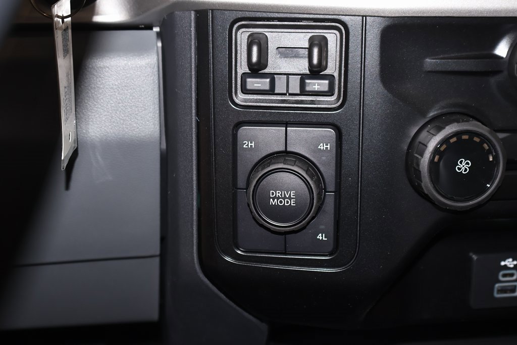 New 2026 Ford F550 4x4 Regular Cab Super Duty image 16