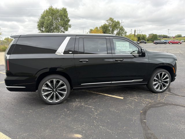 New 2026 Cadillac Escalade ESV Luxury w/ Touring Package image 4