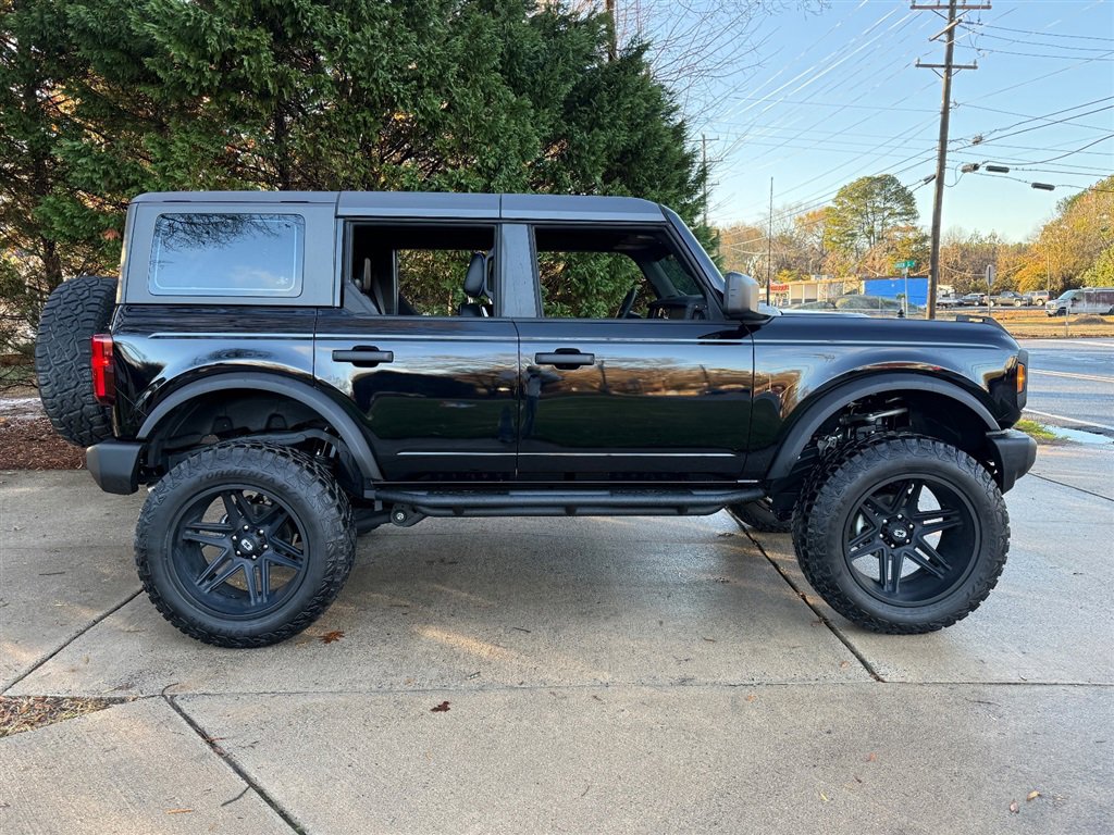 Used 2025 Ford Bronco 4-Door image 36