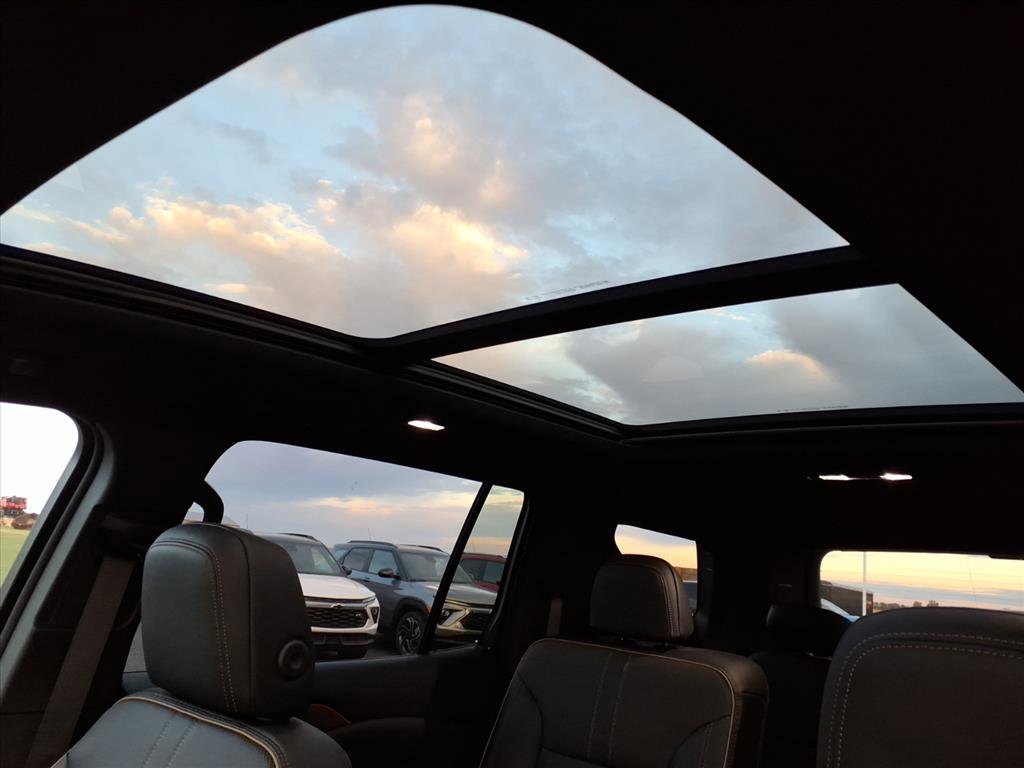 New 2026 Chevrolet Traverse High Country image 7