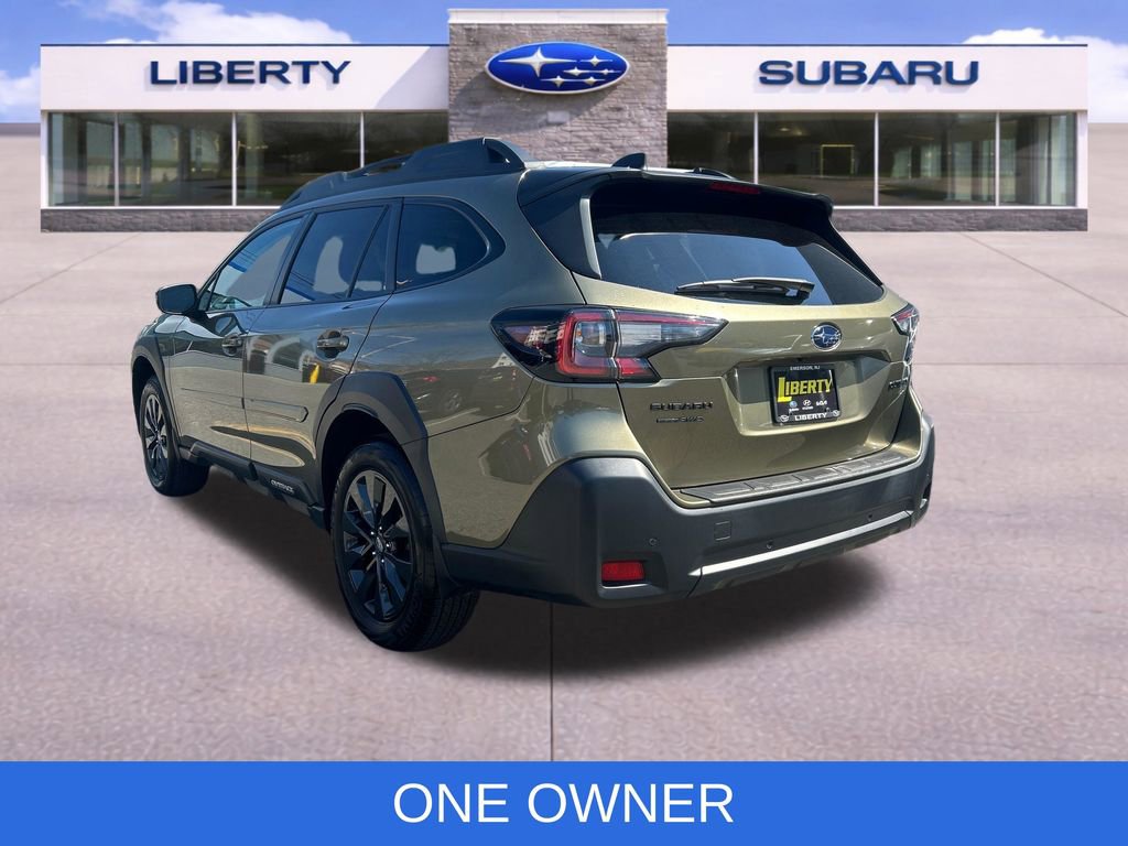 Used 2023 Subaru Outback Onyx Edition image 4