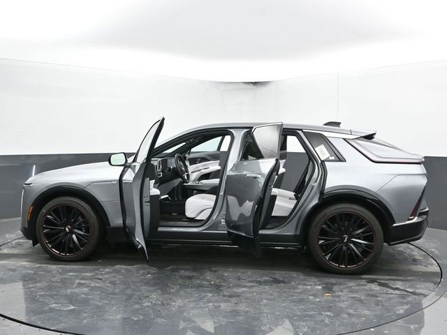 New 2025 Cadillac Lyriq Luxury image 50