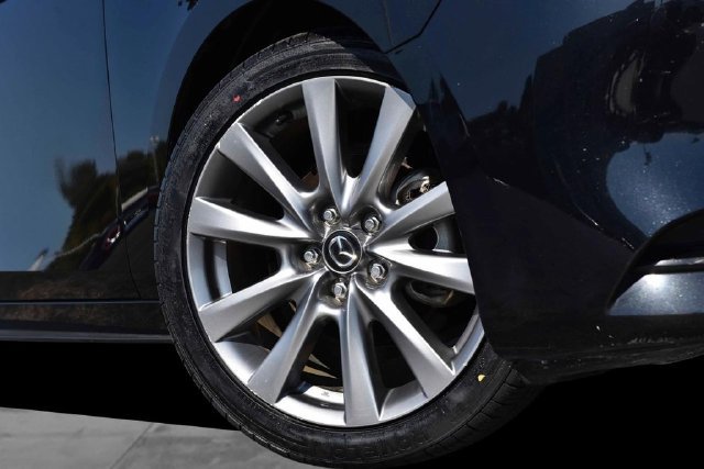 Used 2024 MAZDA MAZDA3 s FWD image 3
