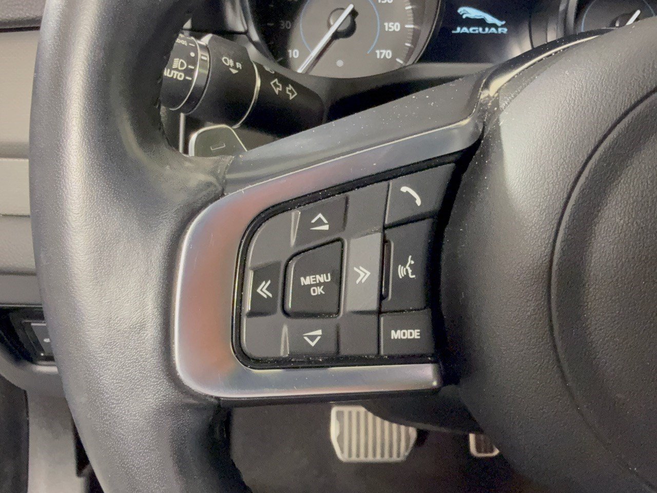 Used 2020 Jaguar XF S AWD/4WD image 18