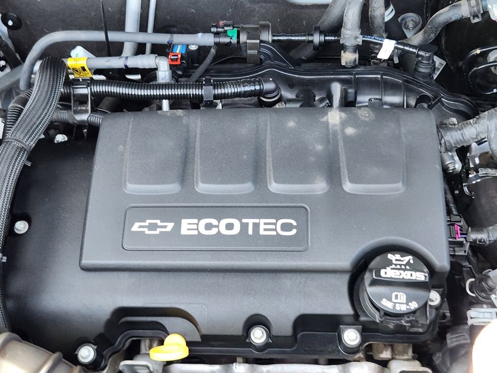 Used 2018 Chevrolet Trax LT w/ LT Convenience Package image 16