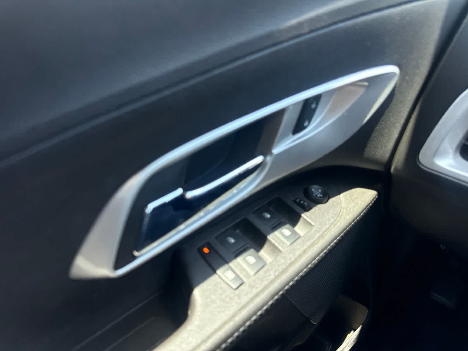 Used 2017 Chevrolet Equinox LS FWD image 22