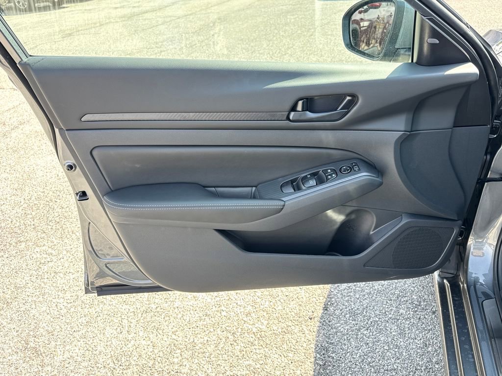 New 2026 Nissan Altima 2.5 SV w/ SV Special Edition Package image 11