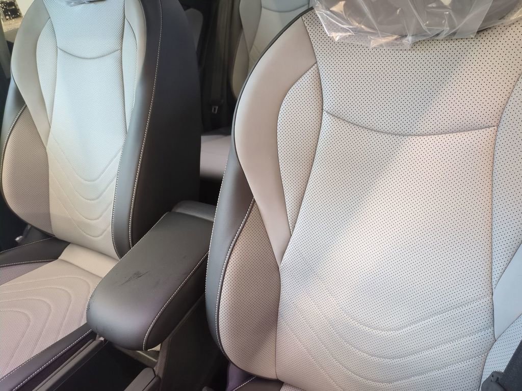 New 2026 Volkswagen Tiguan SE image 16