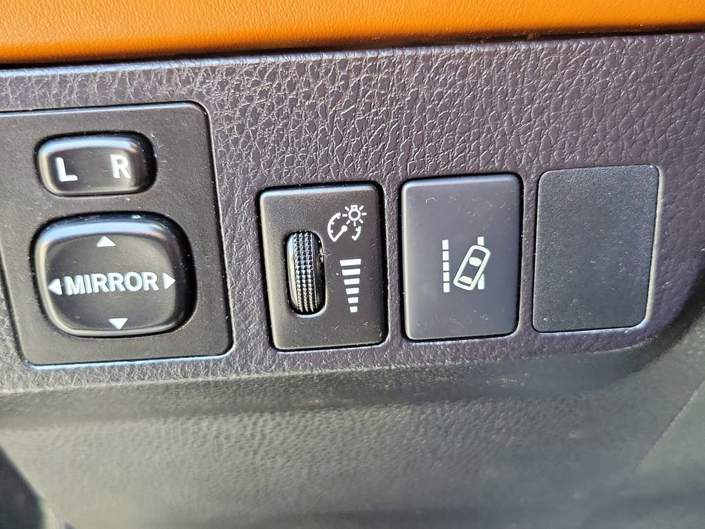 Used 2017 Toyota RAV4 SE w/ Power Special Value Package FWD image 21