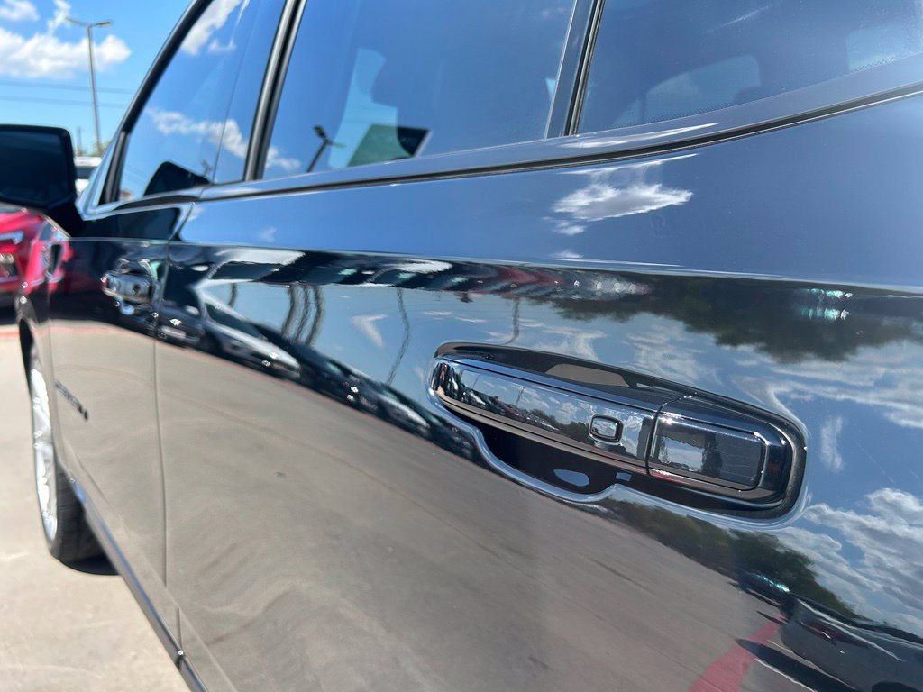 New 2026 GMC Yukon Denali AWD/4WD image 14