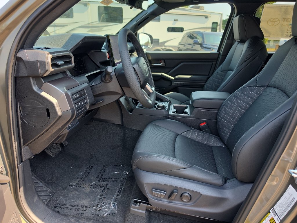 New 2026 Toyota Tacoma TRD Off-Road AWD/4WD image 15