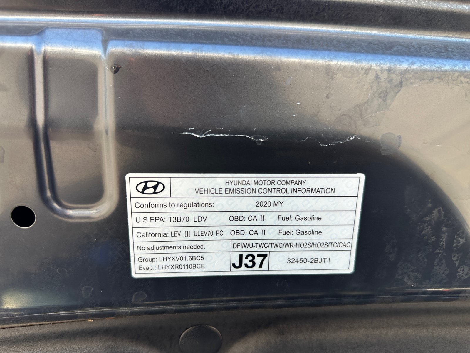 Used 2020 Hyundai Veloster Turbo FWD image 31