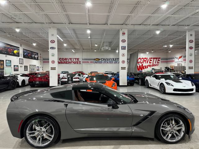 Used 2016 Chevrolet Corvette Stingray Coupe w/ 2LT Preferred Equipment Group RWD image 5