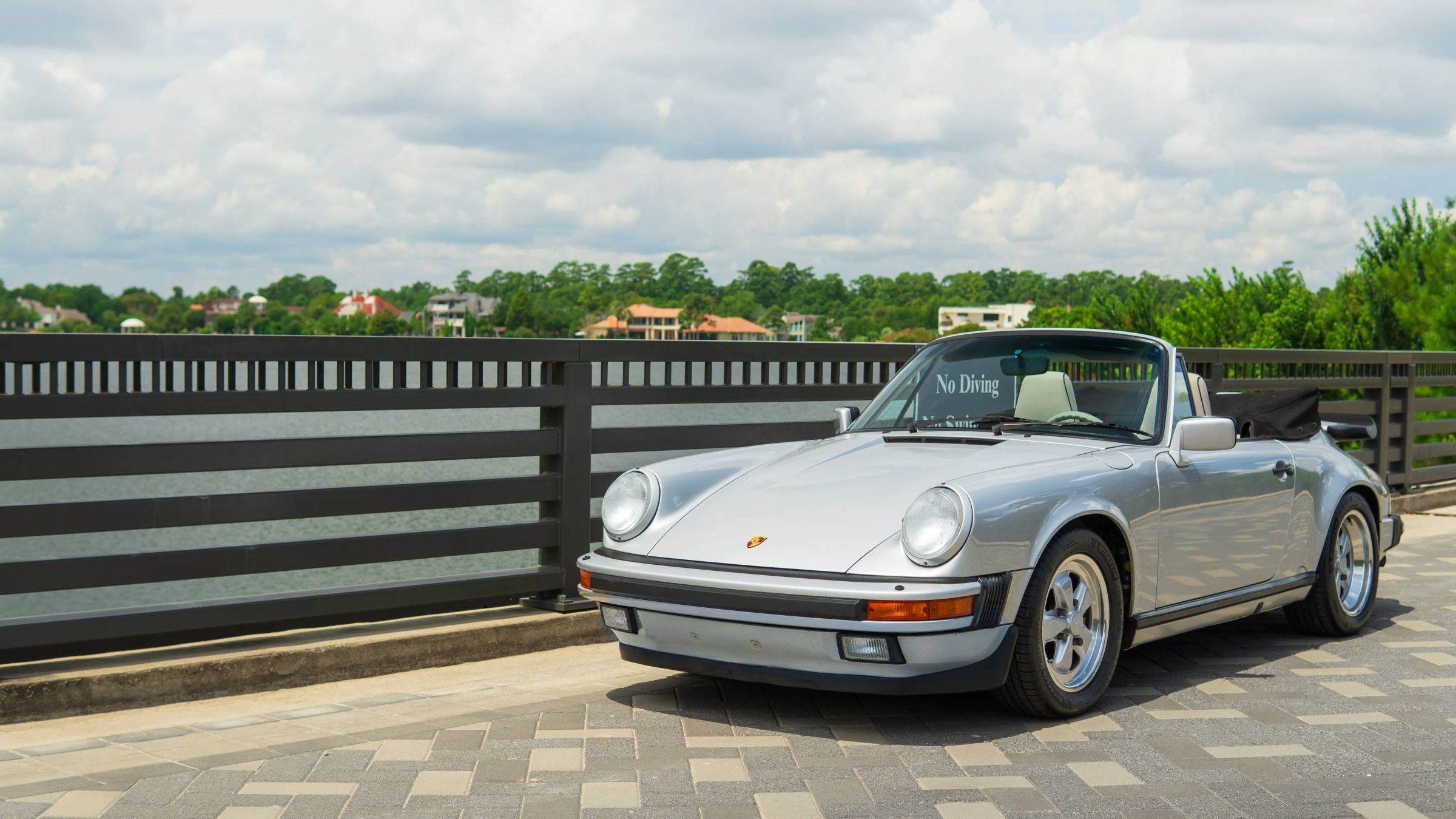Used 1989 Porsche 911 Carrera RWD image 1