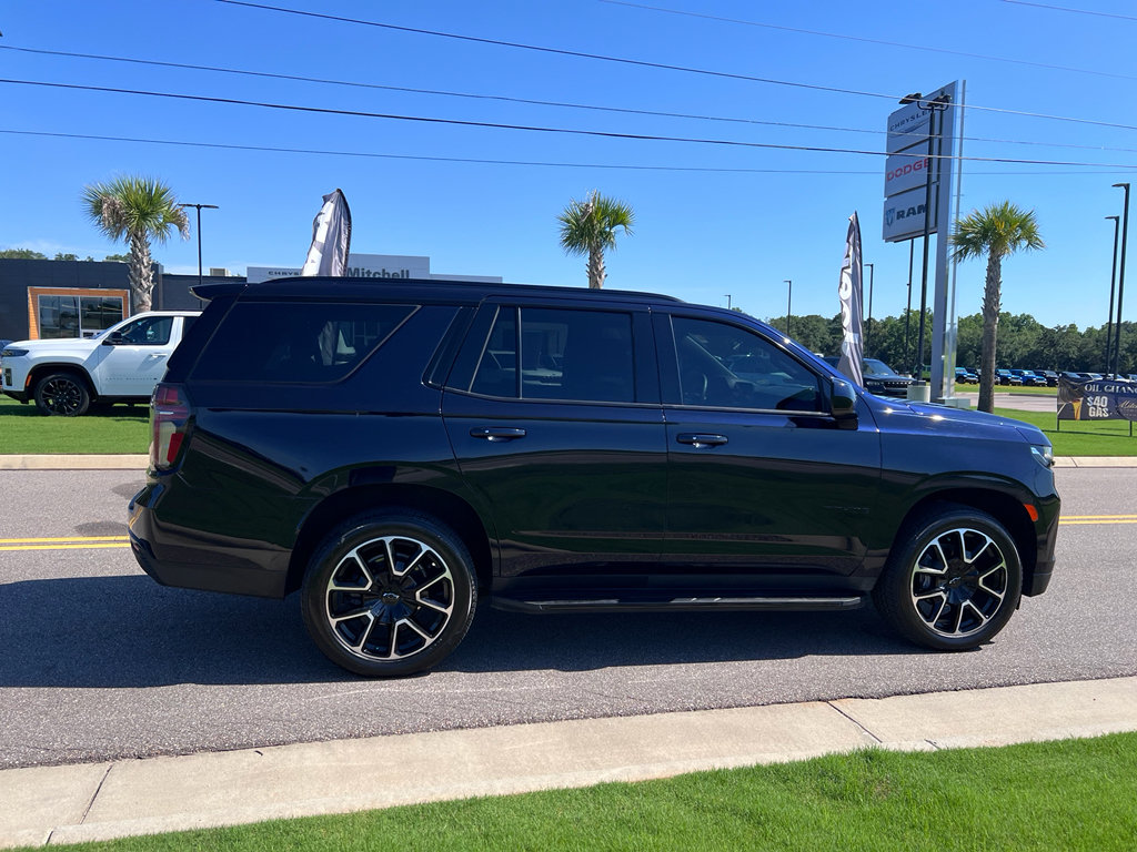 Used 2023 Chevrolet Tahoe RST AWD/4WD image 2