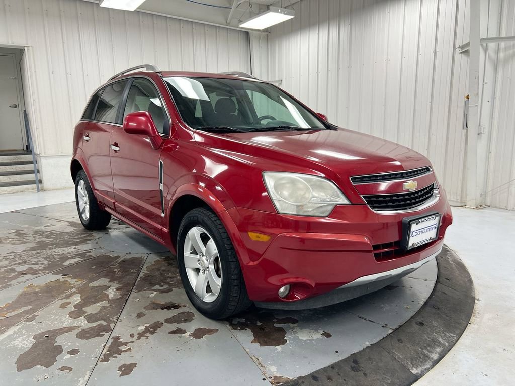 Used 2012 Chevrolet Captiva Sport LT FWD image 2