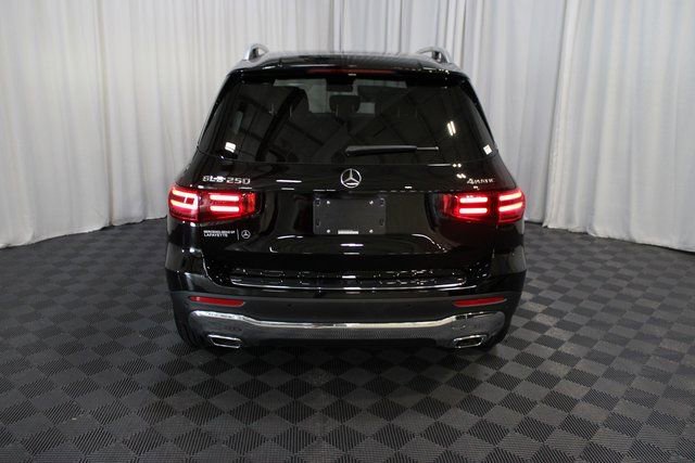 New 2025 Mercedes-Benz GLB 250 4MATIC image 5