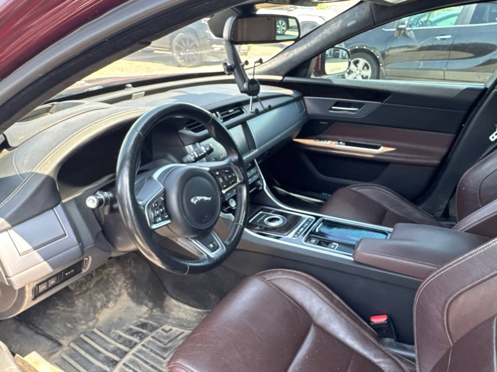 Used 2017 Jaguar XF R-Sport AWD/4WD image 12