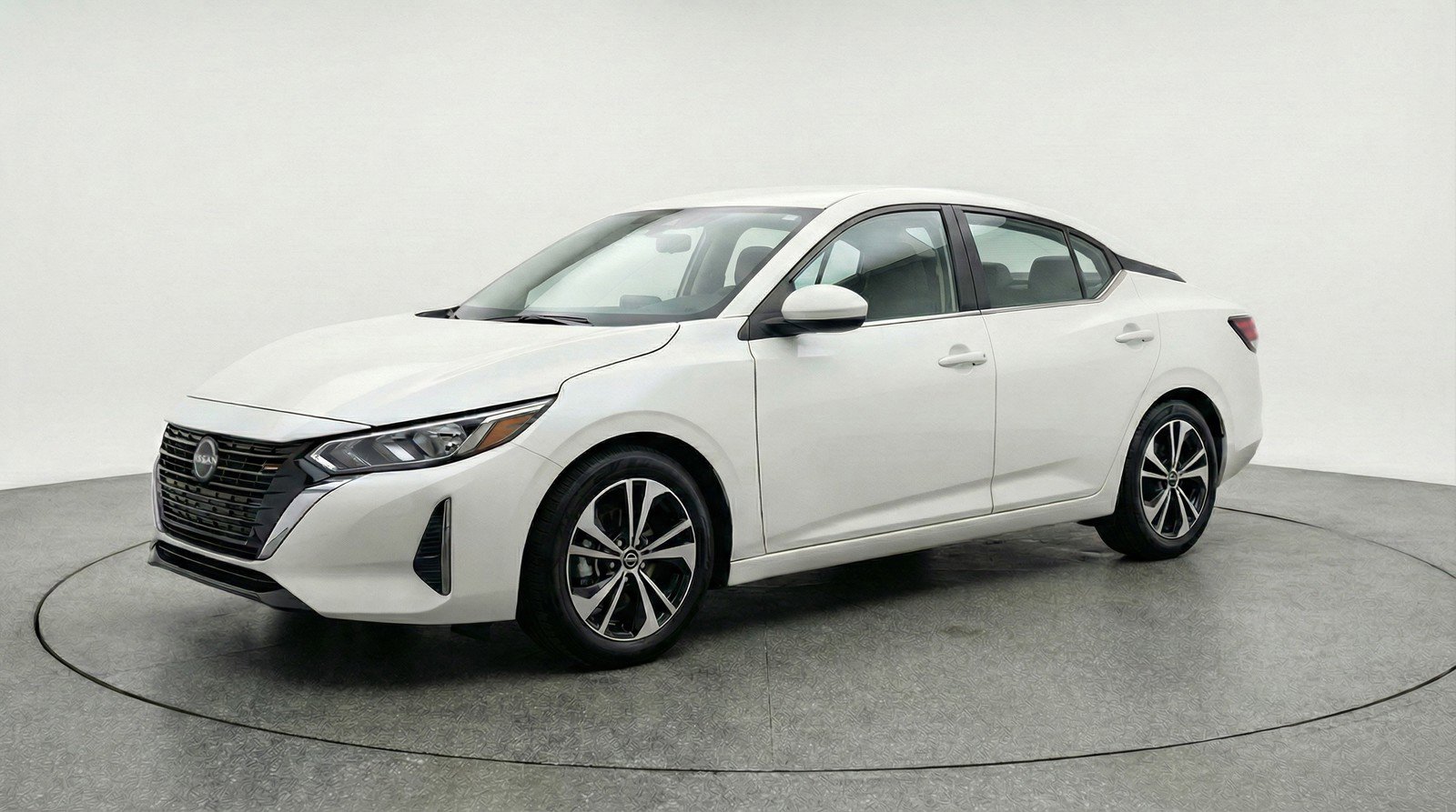 Used 2025 Nissan Sentra SV image 3