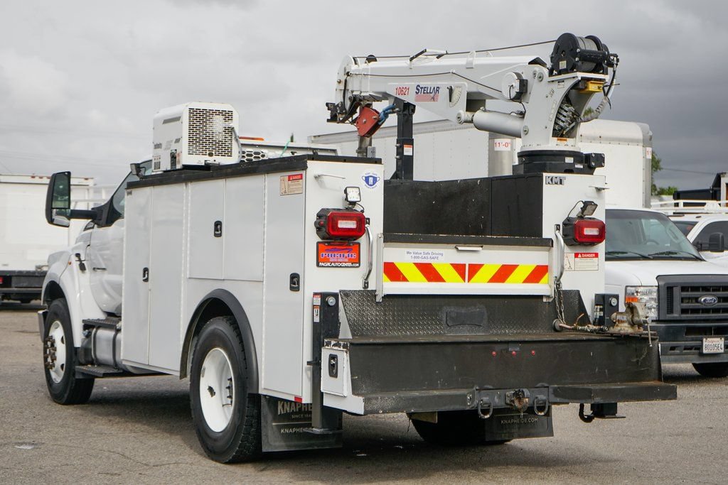 Used 2019 Ford F750 2WD Regular Cab Super Duty image 8