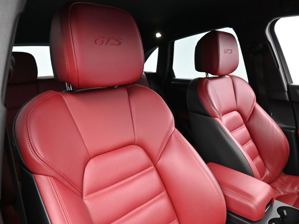 Certified 2023 Porsche Macan GTS image 29