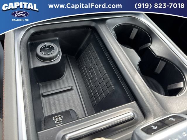 Certified 2025 Ford Expedition Active image 33