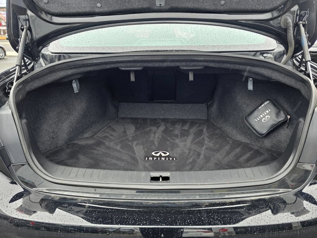 Used 2022 INFINITI Q50 Luxe w/ Cargo Package RWD image 15