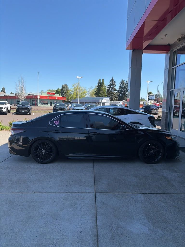 Used 2021 Toyota Camry XSE FWD image 2