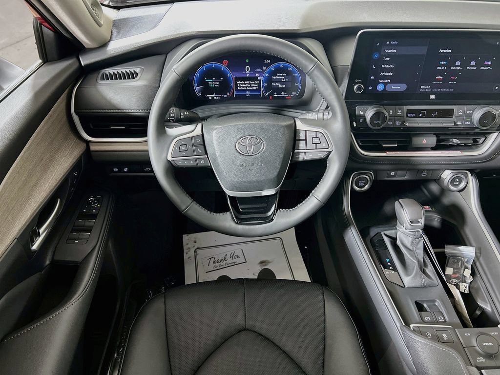 Certified 2025 Toyota Grand Highlander AWD image 18