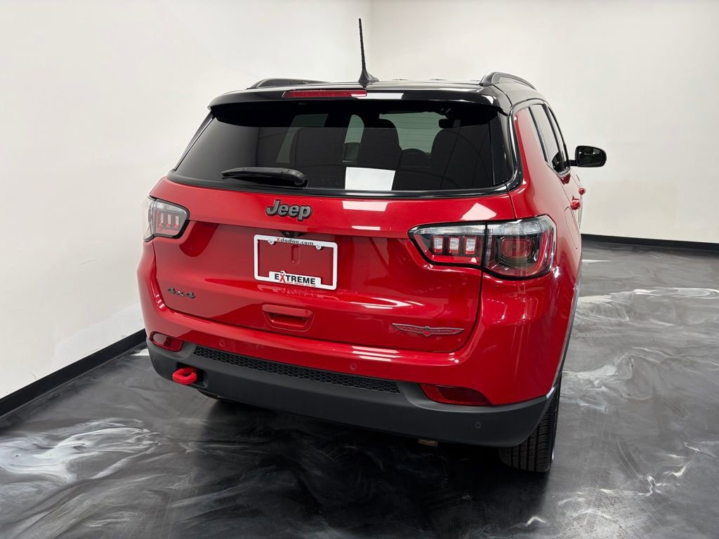 Used 2023 Jeep Compass Trailhawk image 6