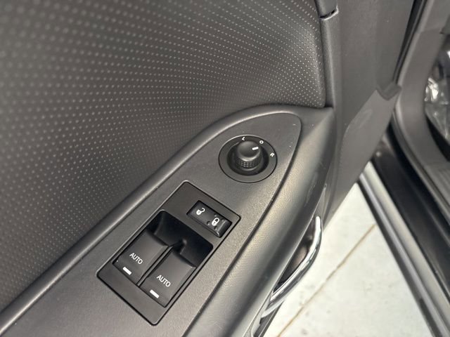 Used 2011 Dodge Challenger R/T image 15