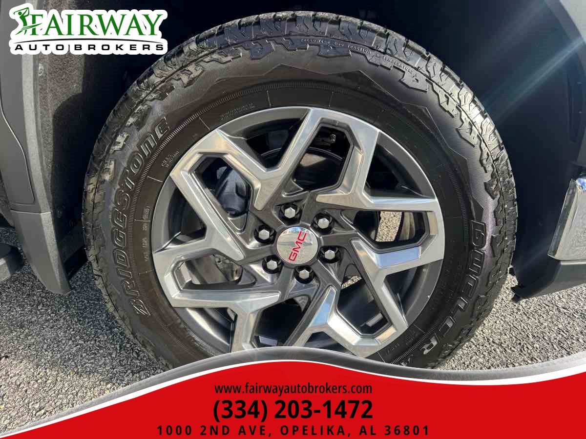 Used 2024 GMC Sierra 1500 SLT w/ SLT Premium Plus Package AWD/4WD image 43