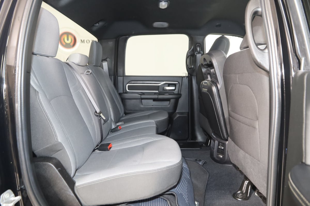 Used 2024 RAM 2500 Big Horn AWD/4WD image 12